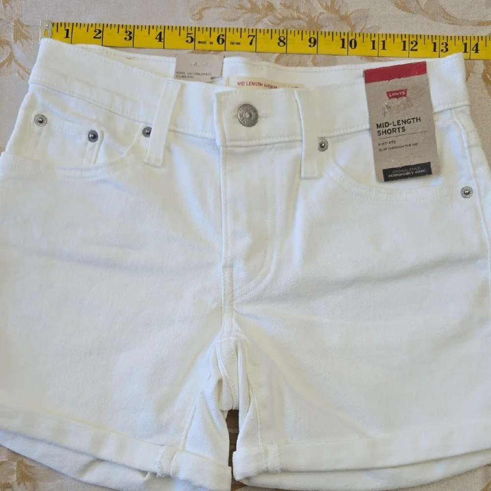 Levi's White Mid Rise Rolled-Hem Shorts & Distressed Blue Denim Cutoffs - Picture 5 of 9
